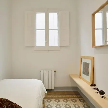 Exclusive Luxe Design - Large Tranquil Penthouse דירה *