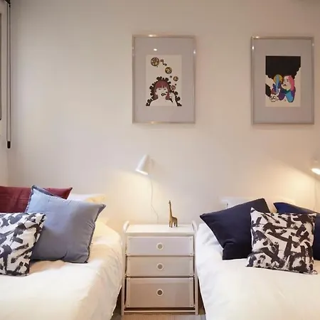 Exclusive Luxe Design - Large Tranquil Penthouse